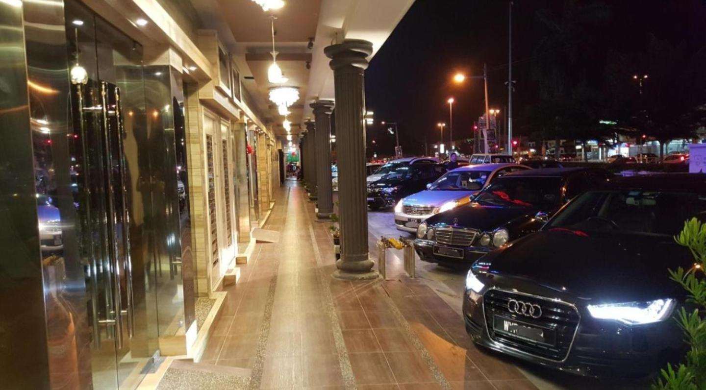 888 Boutique Hotel Batu Pahat Exterior photo