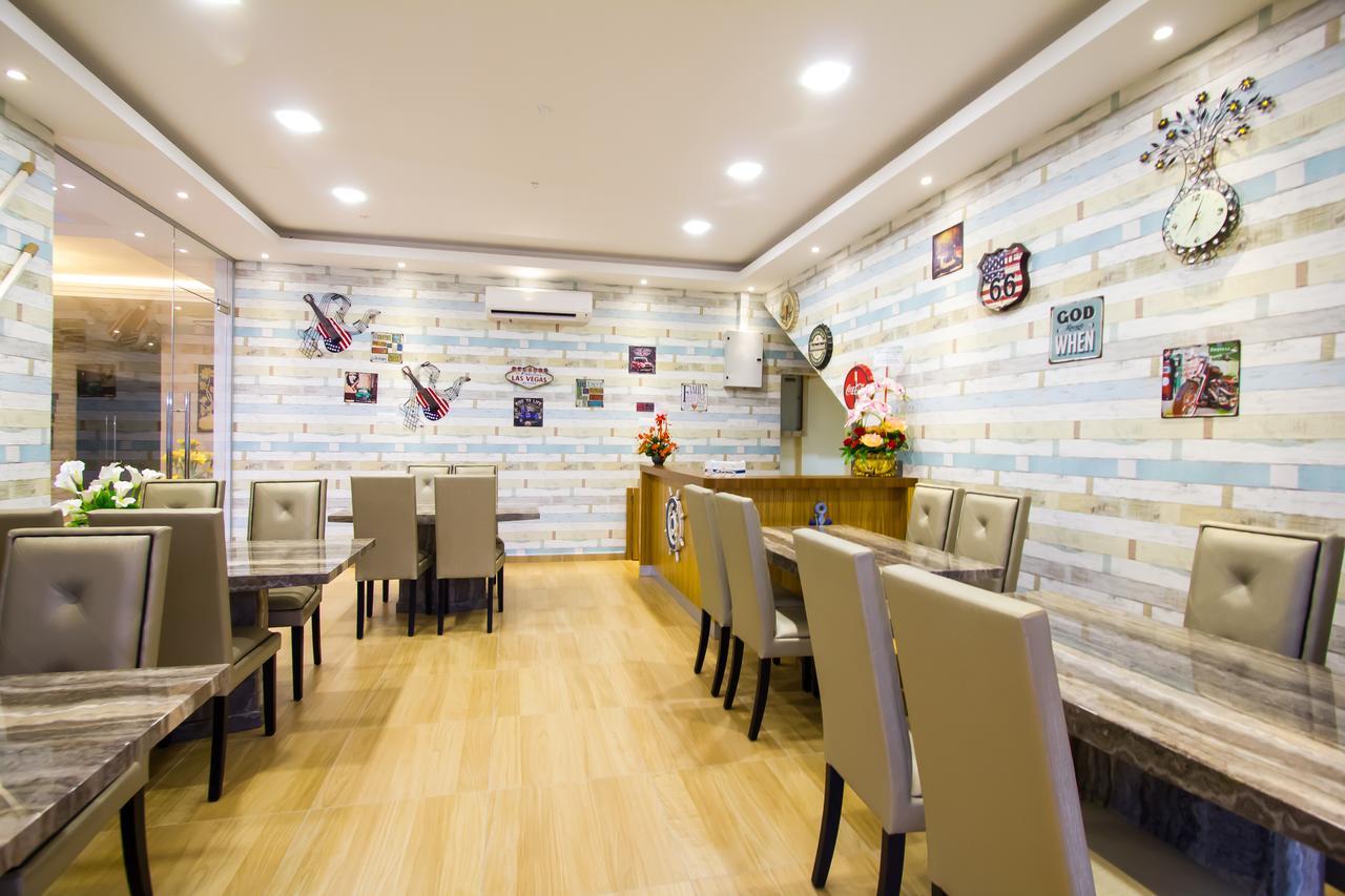888 Boutique Hotel Batu Pahat Exterior photo