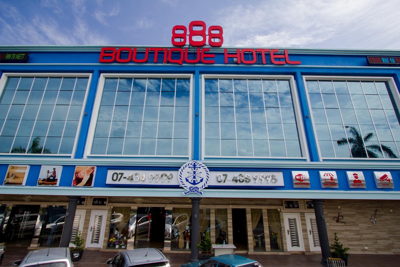 888 Boutique Hotel Batu Pahat Exterior photo